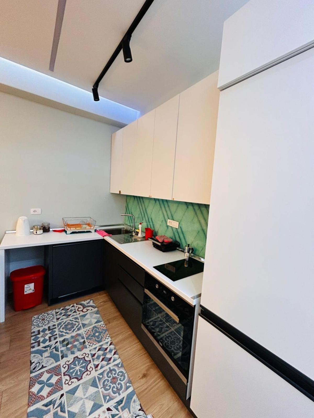 Picasso Apartment Τίρανα Εξωτερικό φωτογραφία