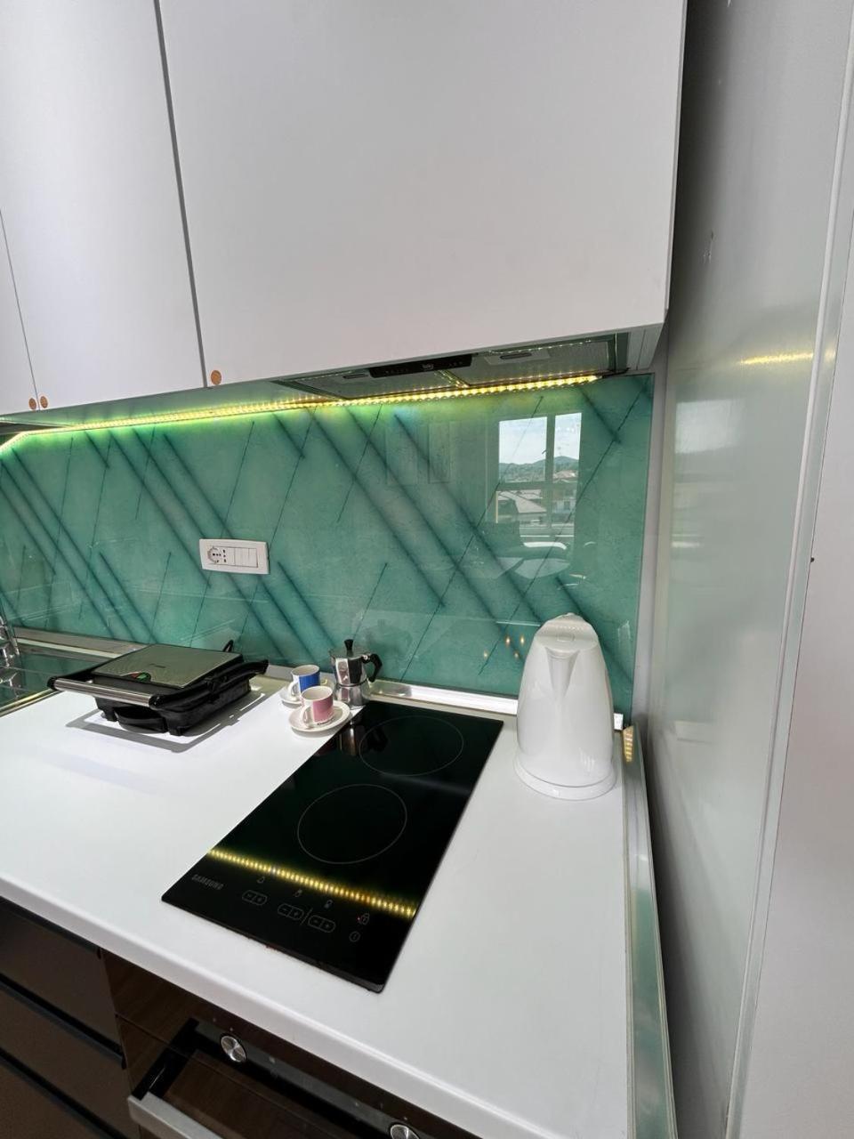 Picasso Apartment Τίρανα Εξωτερικό φωτογραφία