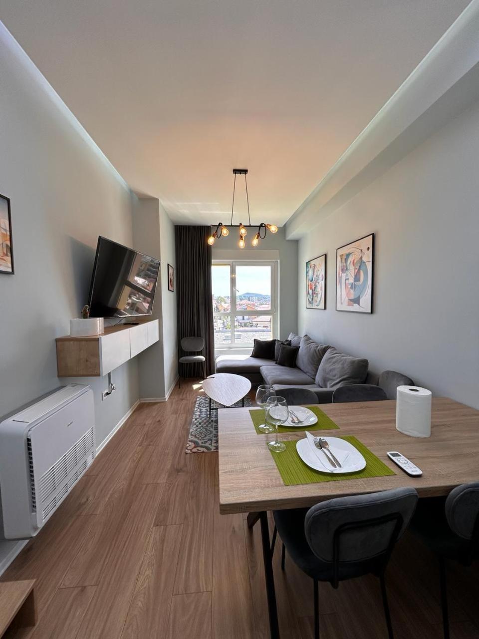 Picasso Apartment Τίρανα Εξωτερικό φωτογραφία