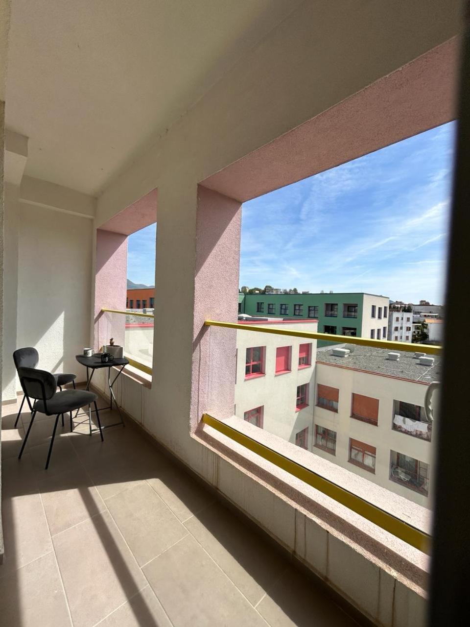 Picasso Apartment Τίρανα Εξωτερικό φωτογραφία