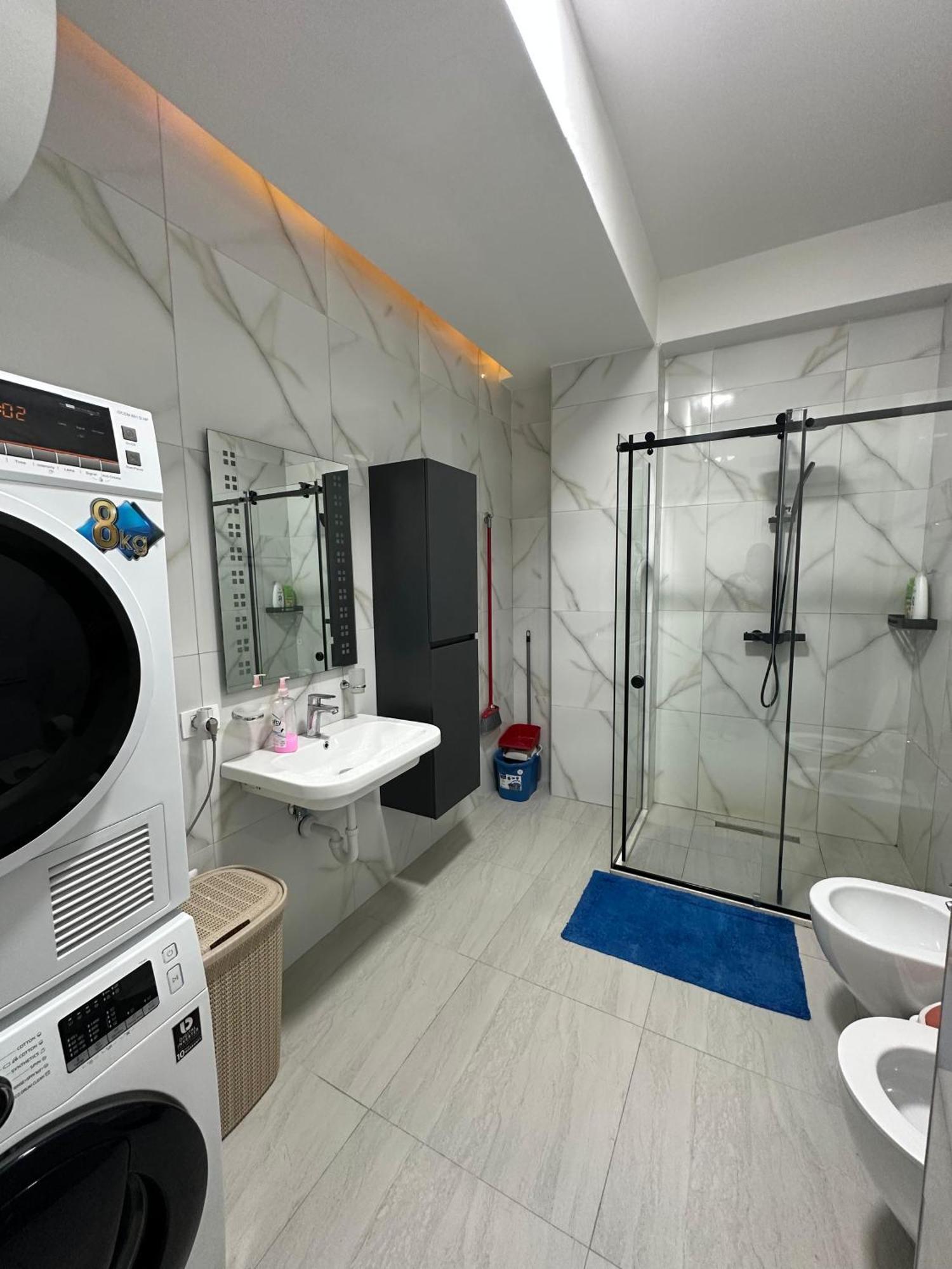 Picasso Apartment Τίρανα Εξωτερικό φωτογραφία
