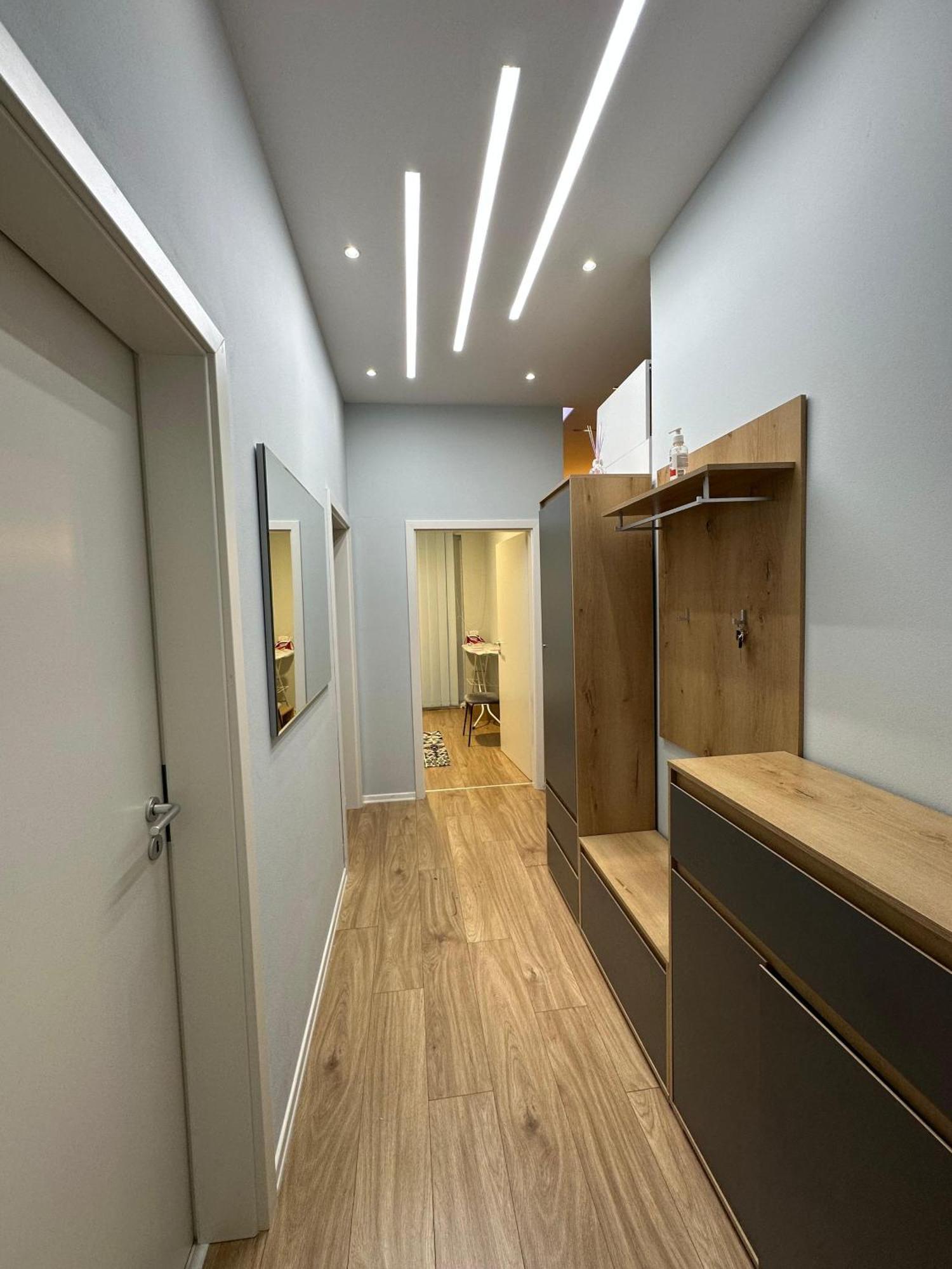 Picasso Apartment Τίρανα Εξωτερικό φωτογραφία