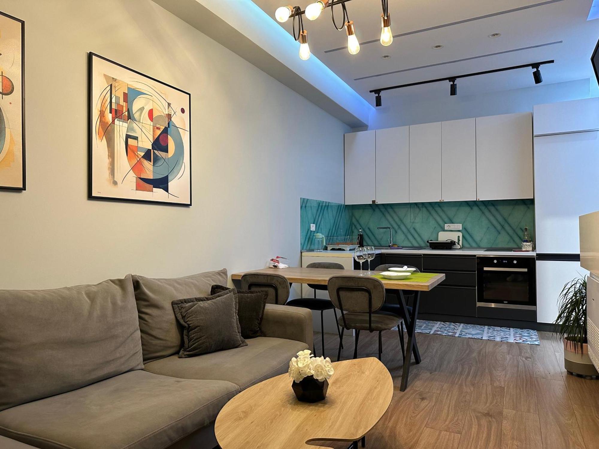 Picasso Apartment Τίρανα Εξωτερικό φωτογραφία